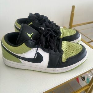 Jordan Kids' Lime Green and Black Sneakers
